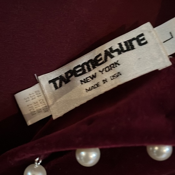 TAPEMEASURE NEW YORK Burgundy Velvet Dress. Size Large - Picture 3 of 4